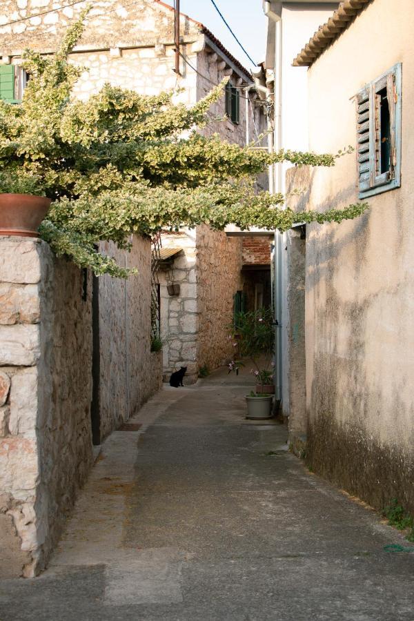 Apartment Stari Murter Exterior foto